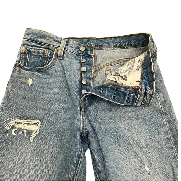 Levis Premium 501 Skinny Jeans | Light Wash distressed | W26 L28 - Picture 3 of 8